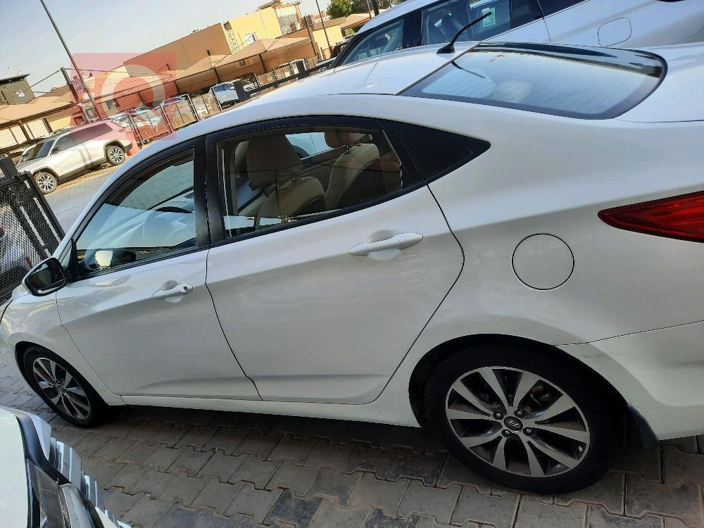 هیوندای ئەکسنت